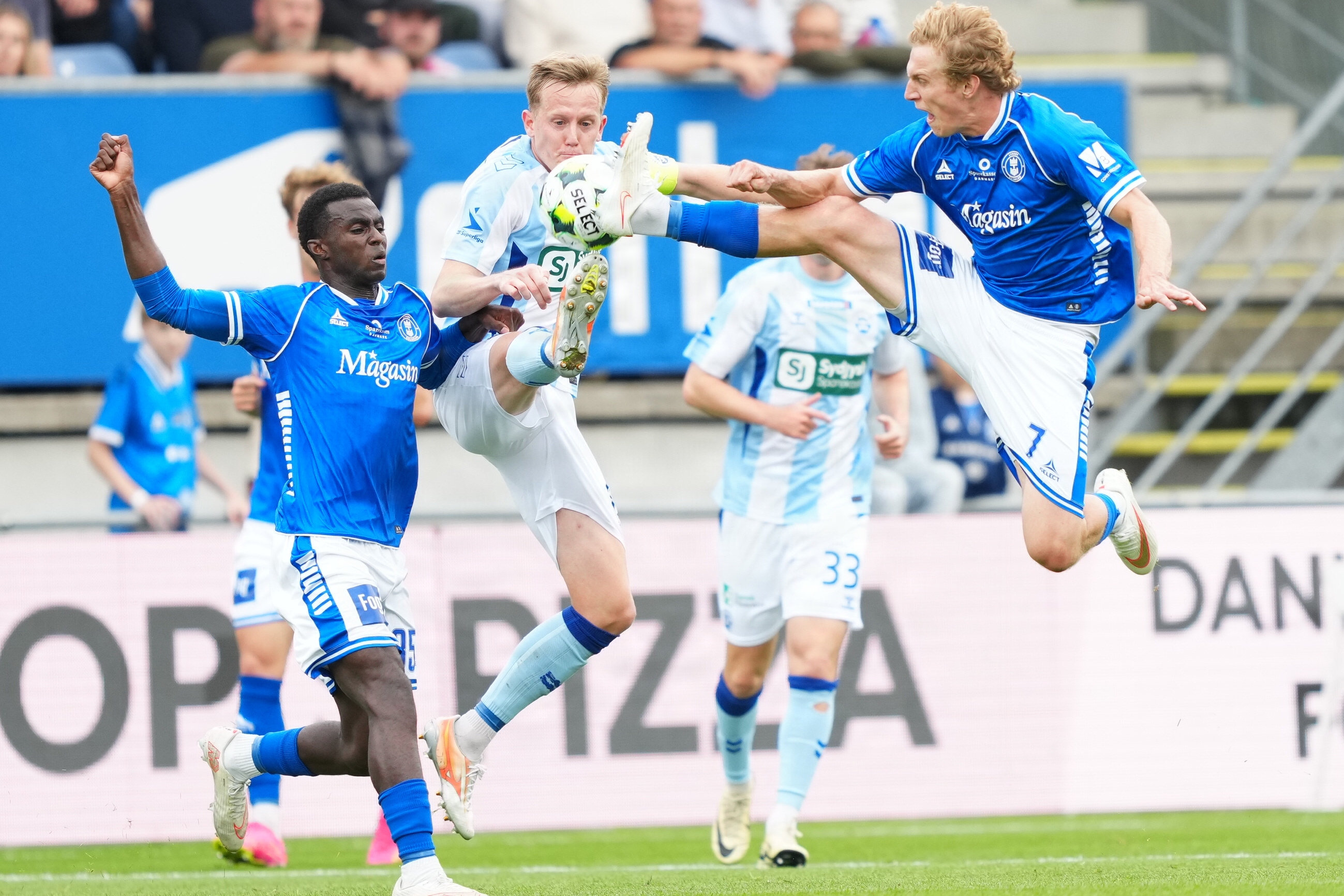 Kriseramte Sønderjyske redder et point med hjem fra Lyngby