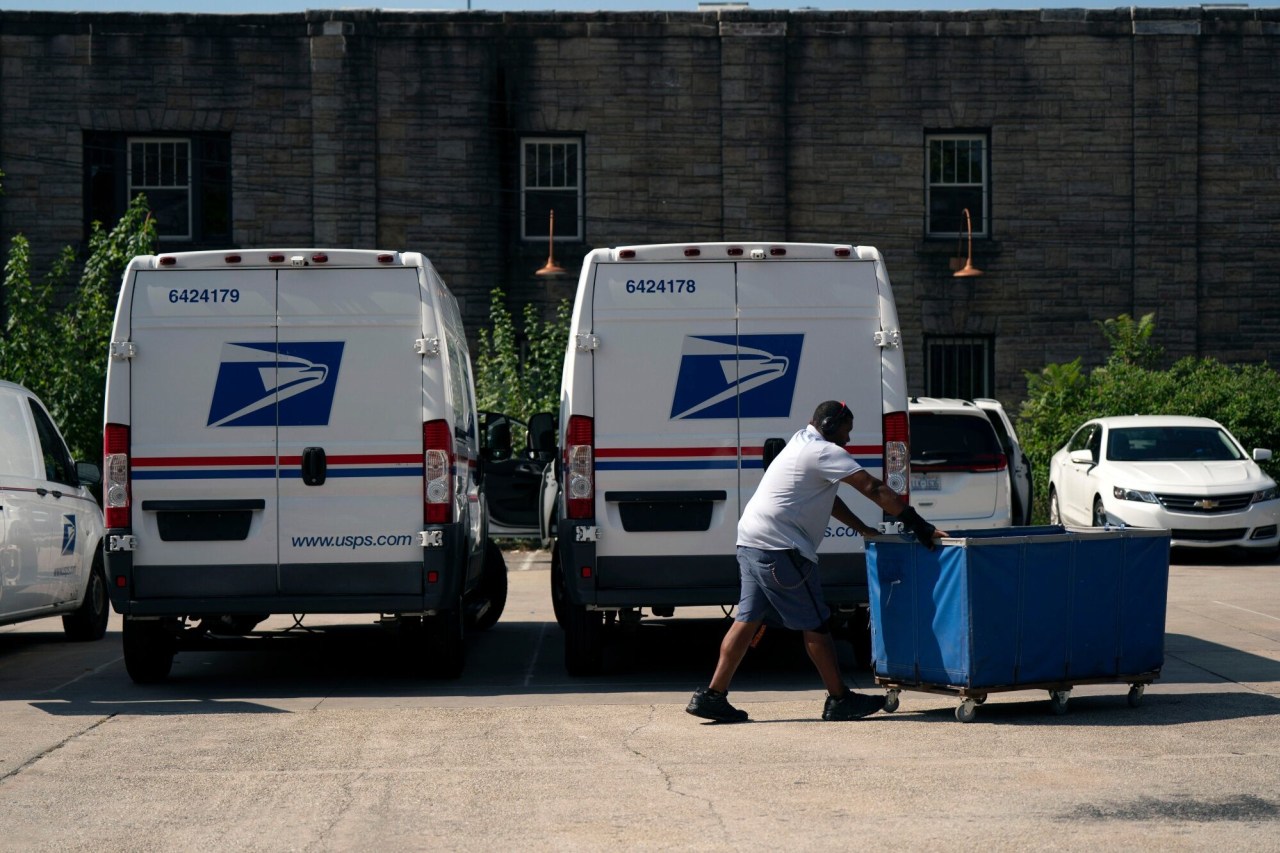 How your mail carrier ended up at the center of the midterms battle