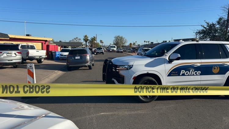 Man dies after robbery attempt in Phoenix