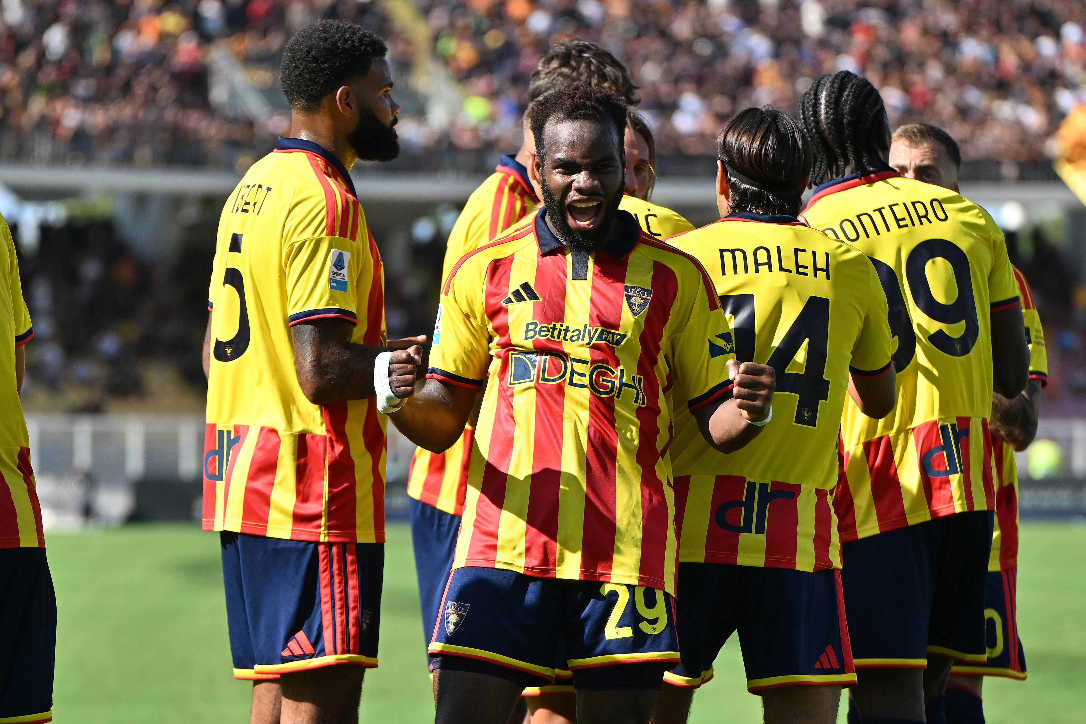 😮‍💨 Papera Falcone, ma il Lecce BATTE il Monza! Doppio Coulibaly, 5️⃣ ...