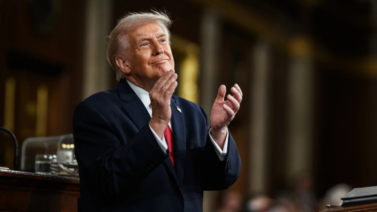 Donald Trump fixates on another ex-athlete’s physique at midterm rally ...