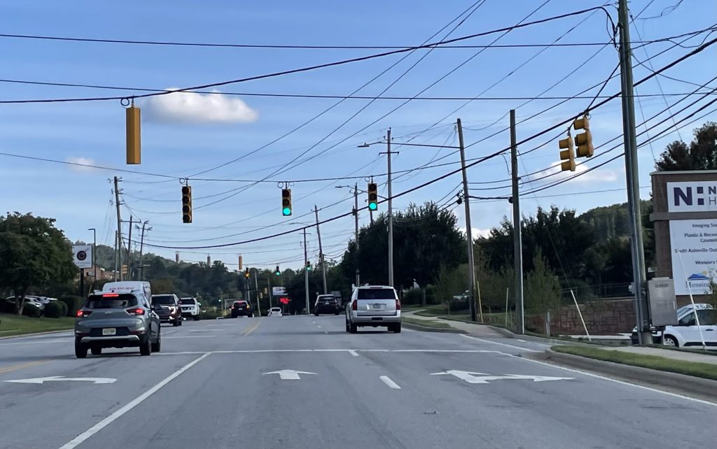 Opinion: Making all the green lights on Hendersonville Road? Gotta be a ...