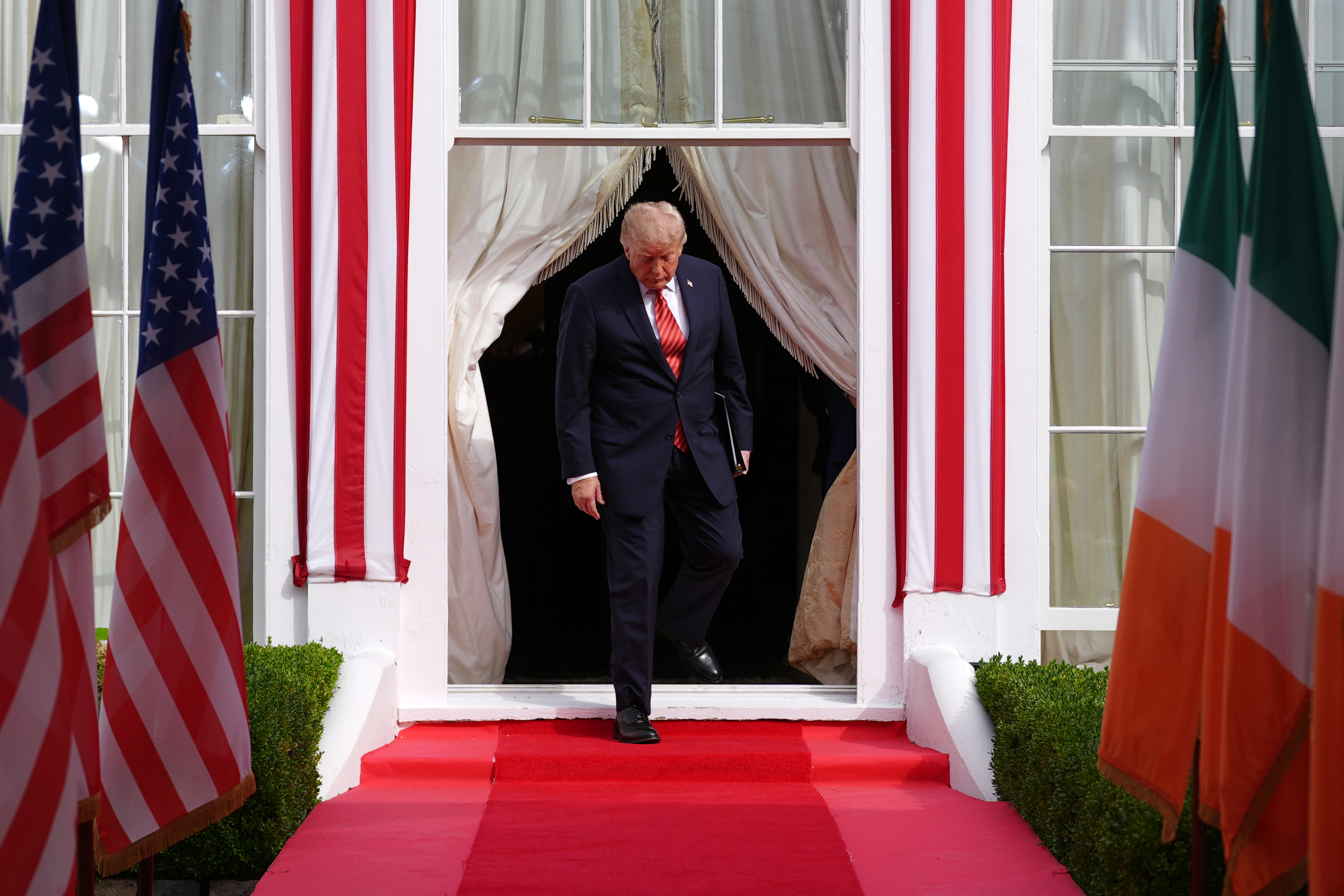 Trump pokes the UK., and Ireland's unity debate catches fire