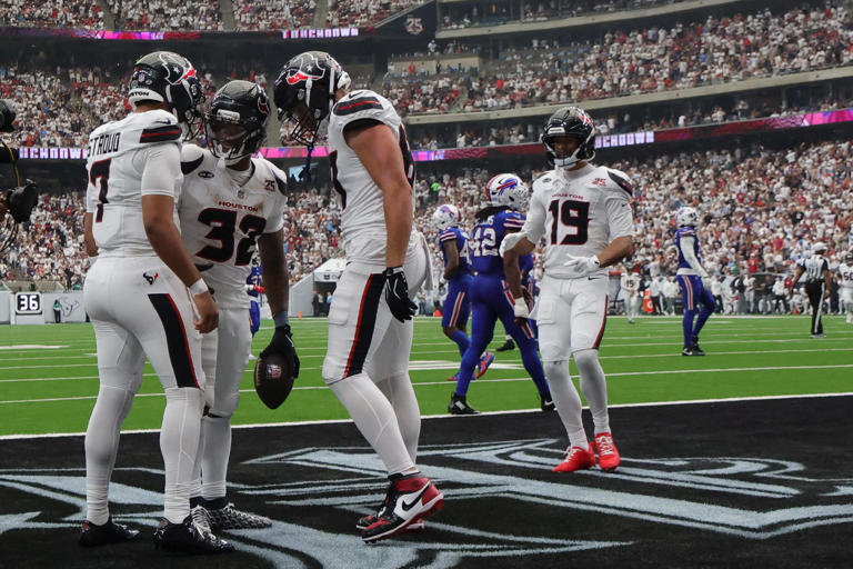 Bengals vs Texans picks, predictions, odds for NFL Week 2 game Sunday