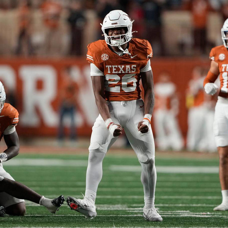 Why Cam Coleman wore Ty’Anthony Smith’s jersey on final play of Texas ...