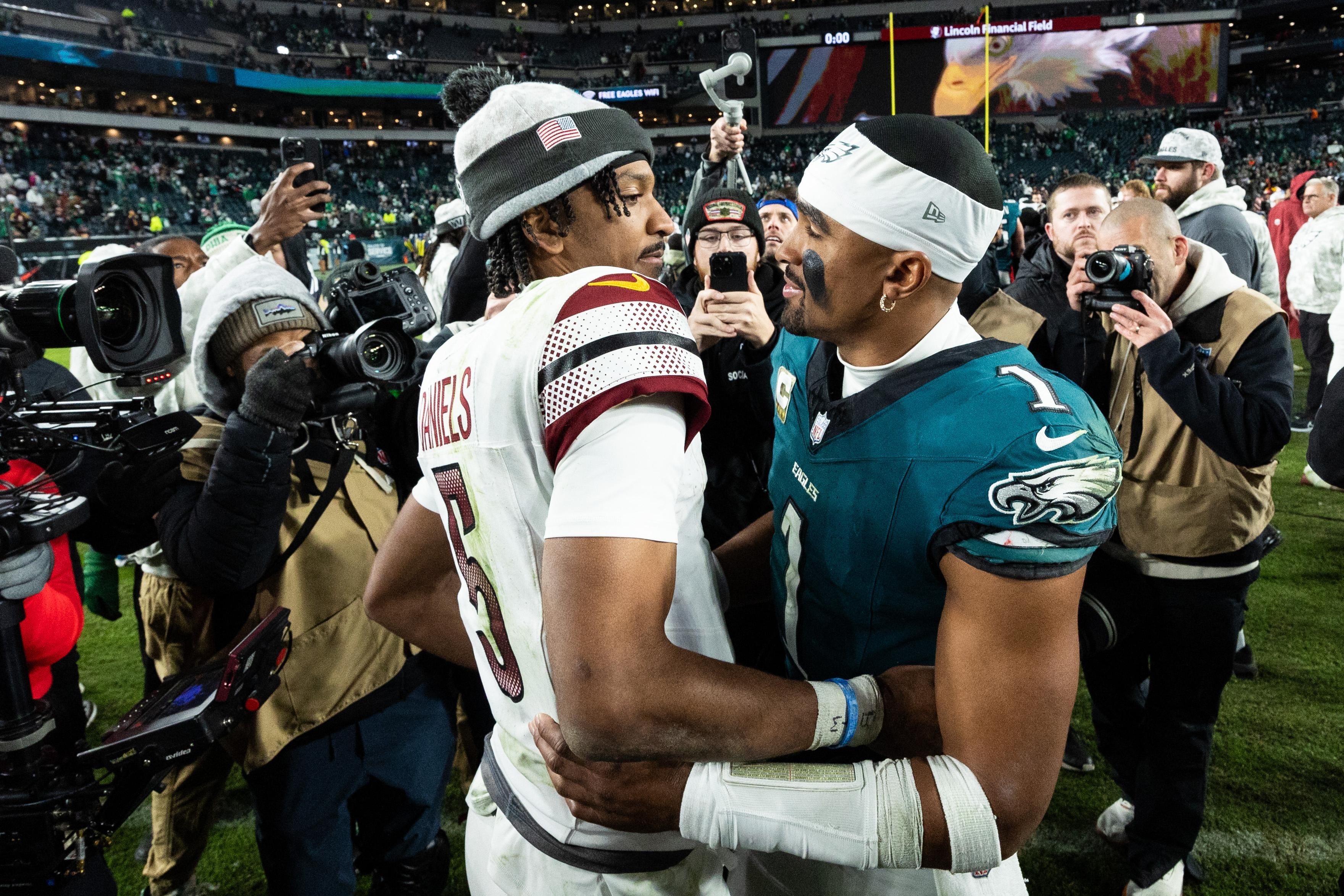 Eagles vs. Commanders: Live score updates, highlights, injury news