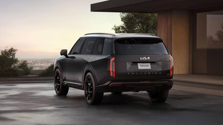 2027 Kia Telluride review: The truck that put Kia on the map has a luxe ...