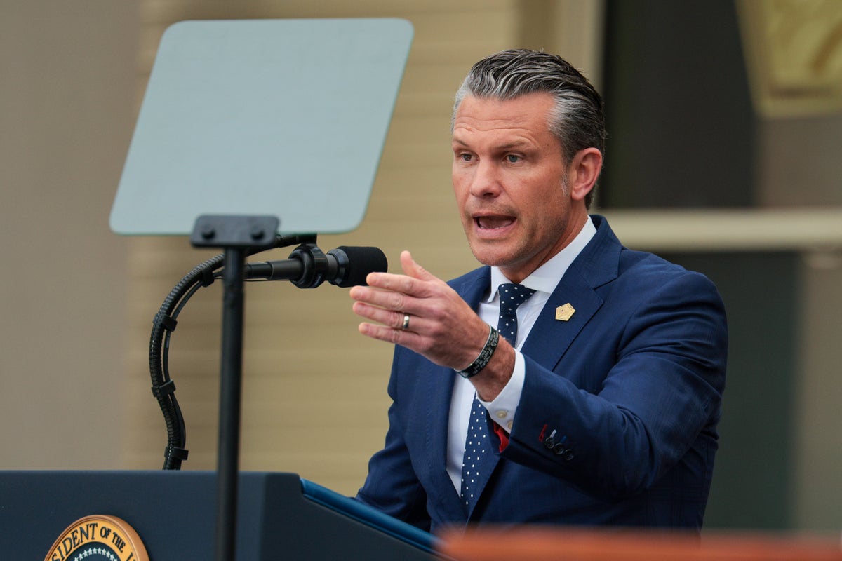 Hegseth accused of pressuring two rescued airmen to do '60 Minutes'