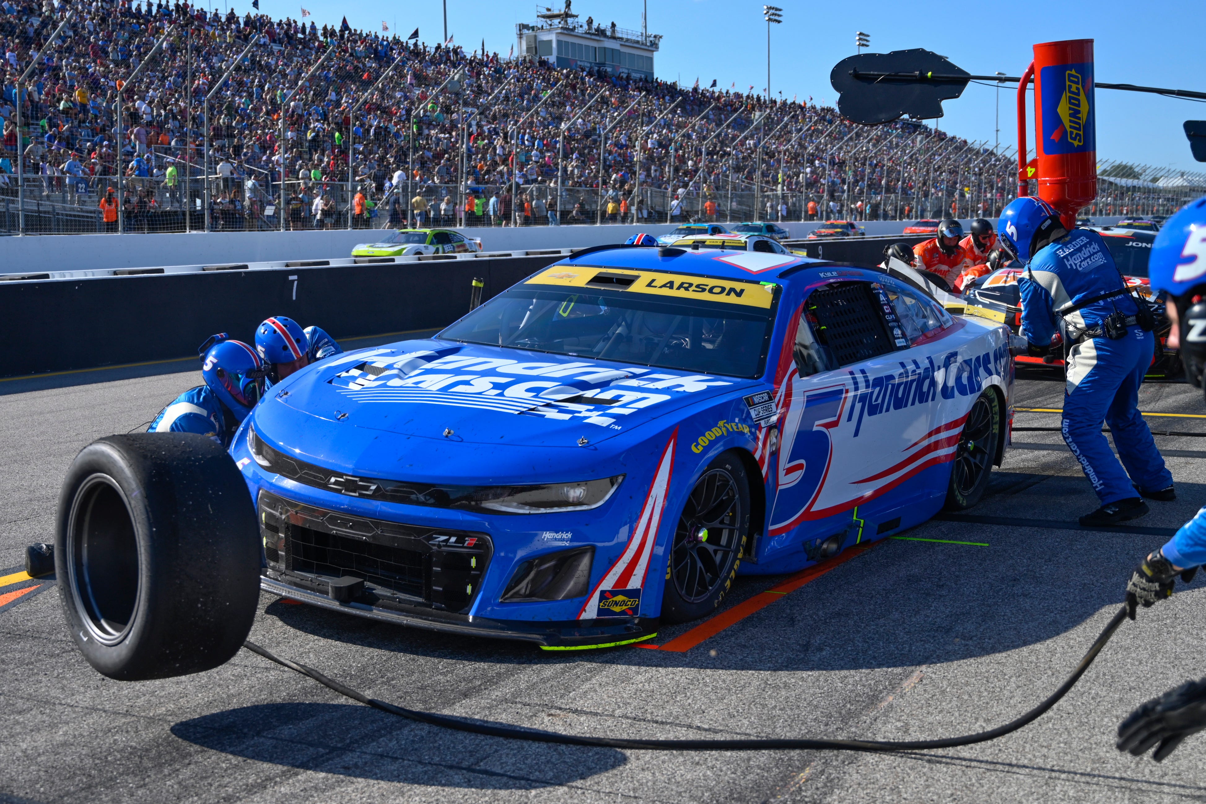 Kyle Larson snaps 51-race winless streak with NASCAR Gateway win