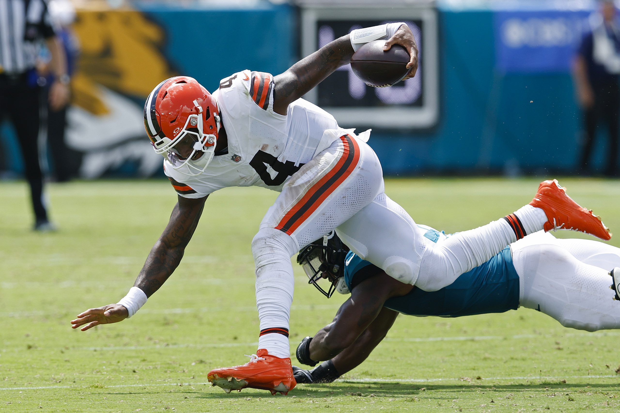 Myles away: Browns' struggles show more than just problems with Deshaun Watson