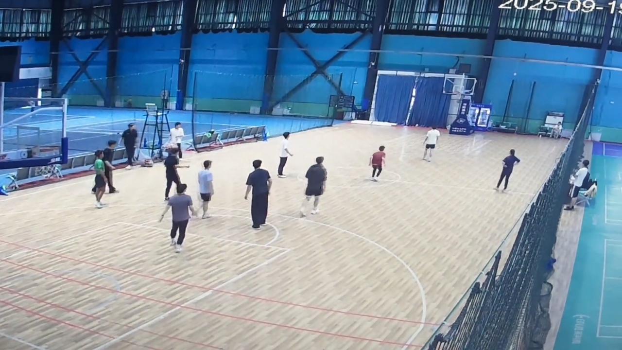 Long basketball shot made from free-throw line in Jilin, China