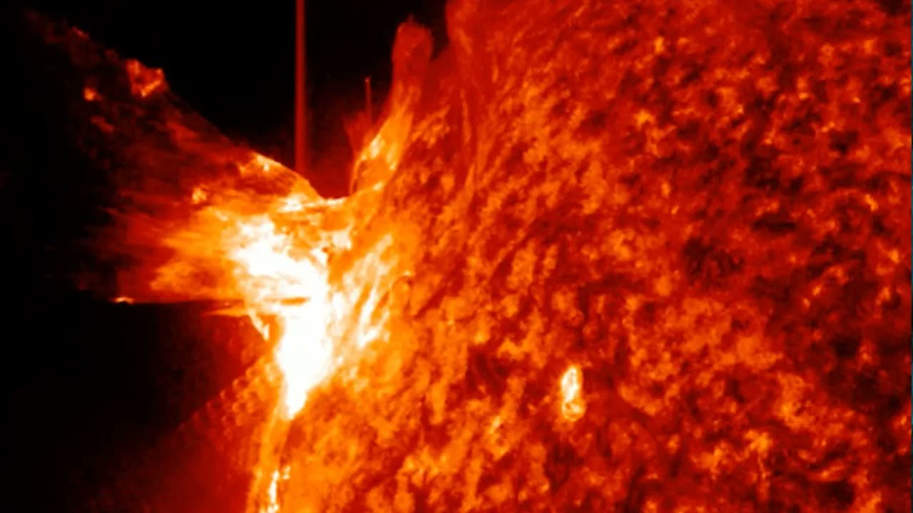 Massive X1.9 solar flare erupts, captured by NASA's SDO