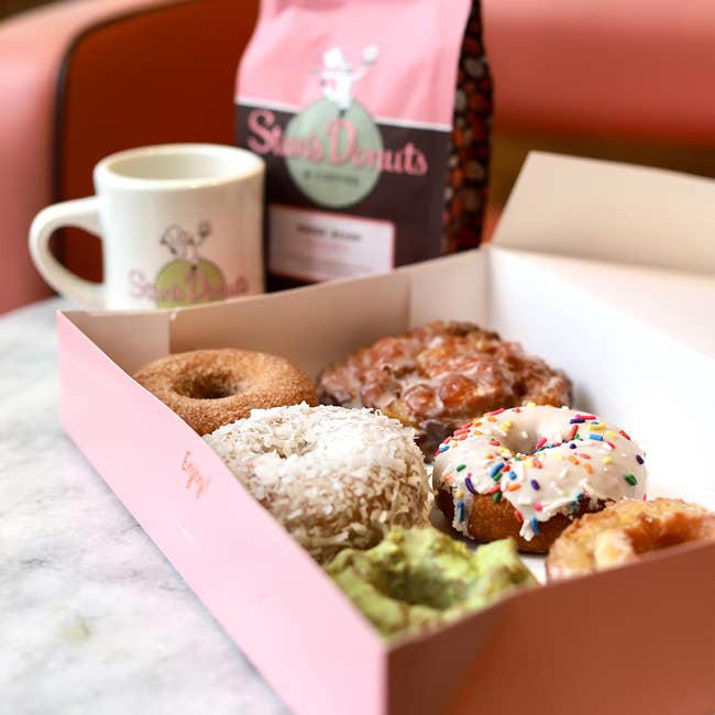 27 snacks and treats from Goldbelly you'll be so happy you took a chance on