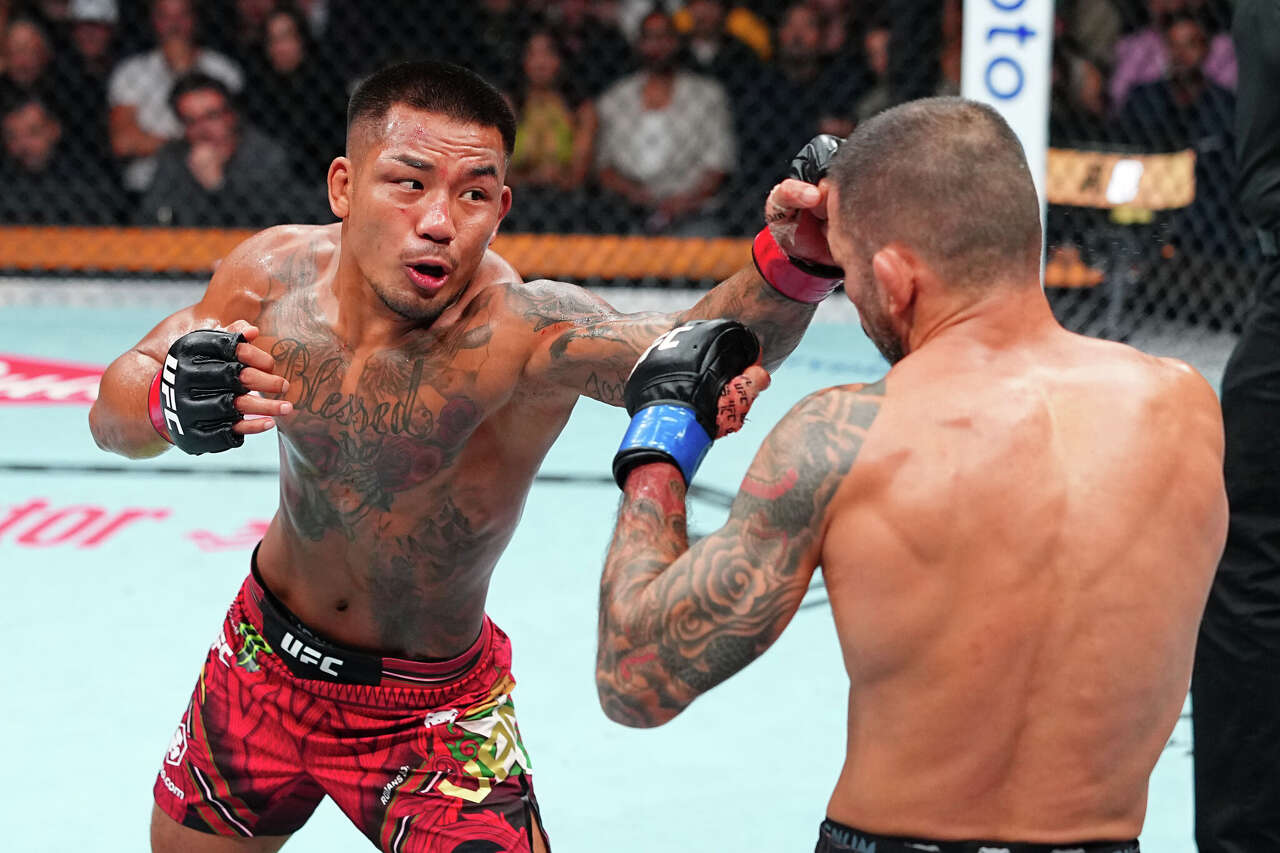 Houston's Joshua Van batters Alexandre Pantoja to retain flyweight ...