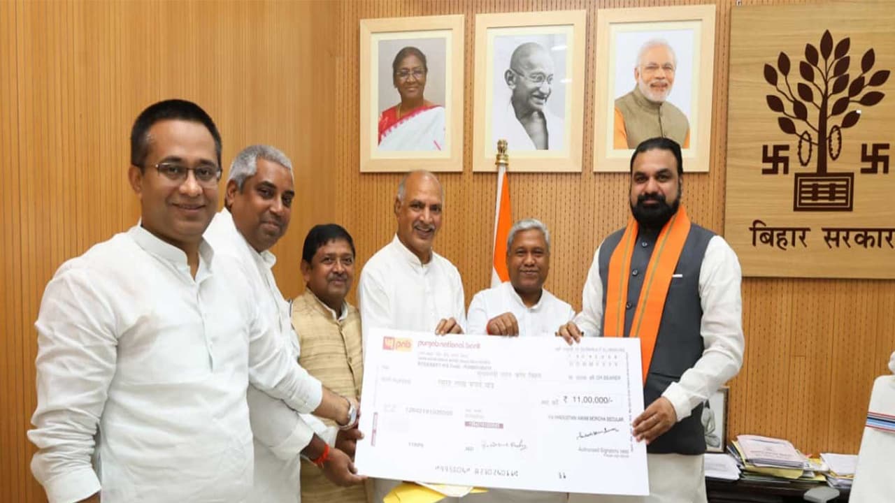 Bihar floods: HAM(S) donates Rs 11 lakh to CM's Relief Fund