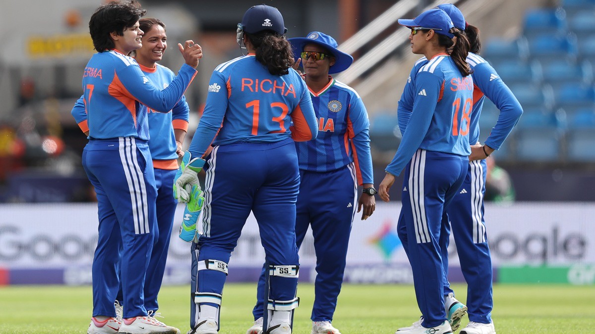 Image for IND W vs BAN W: भारत ने बांग्लादेश को जीत के लिए दिया 196 रन का लक्ष्य, शैफाली वर्मा ने लगाया शतक