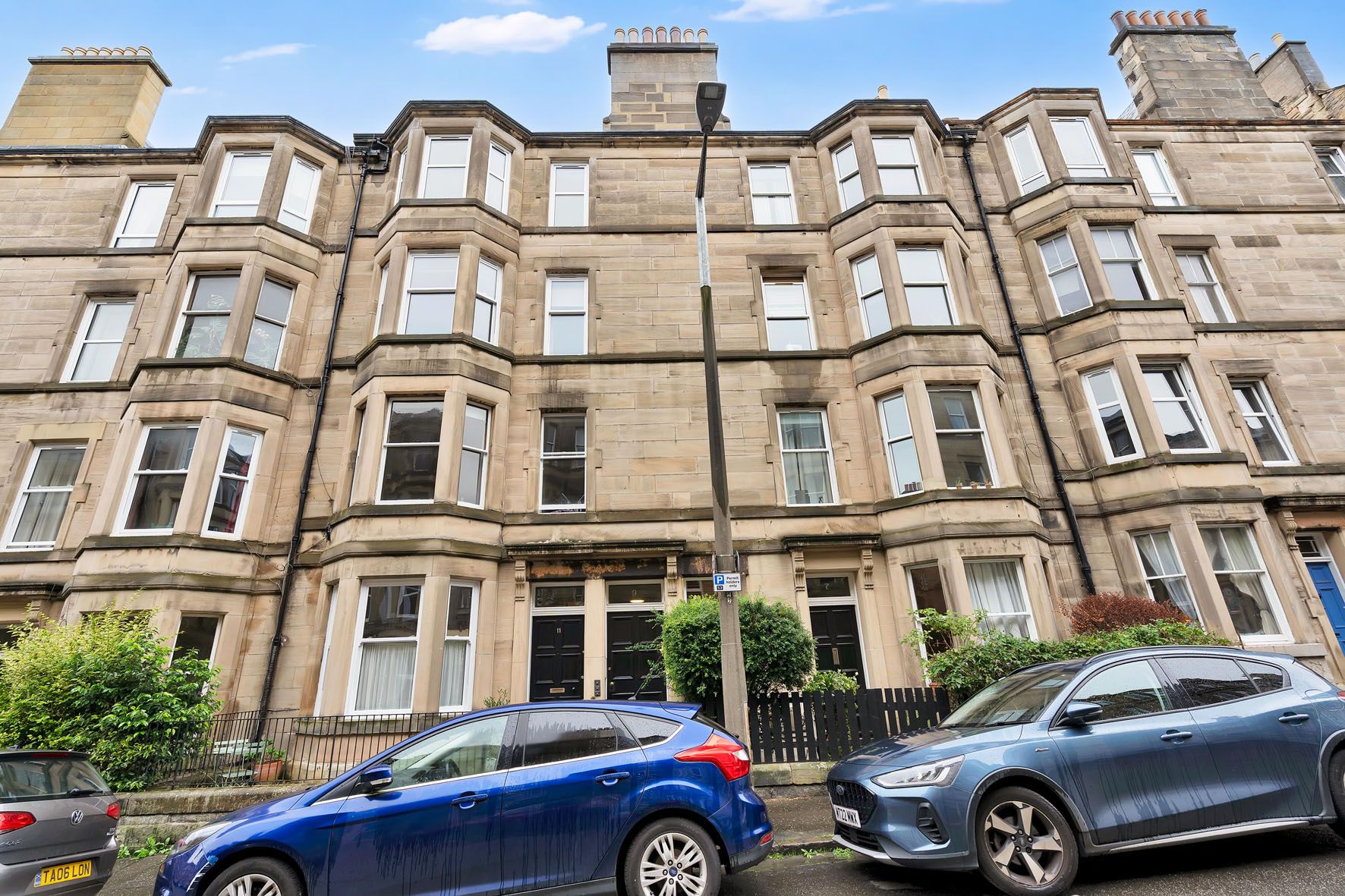 Stylish two-bedroom Edinburgh top floor flat filled with trendy design ...