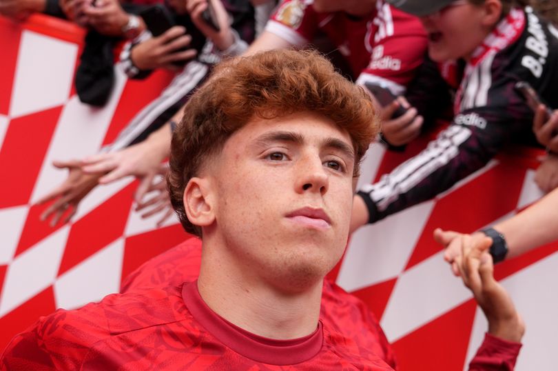 Víctor Muñoz está a punto de crearle a Andoni Iraola el problema perfecto para el Liverpool.