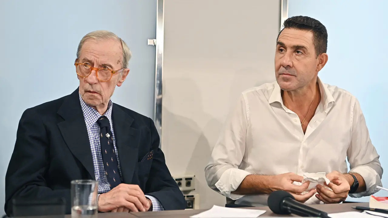 Feltri punta su Vannacci: “Sa scrivere e sa agire. Si è magnato la Lega e il pranzo non è finito”