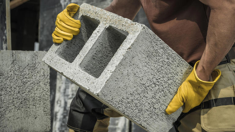 Clever DIYers use concrete blocks for a durable alternative to a ...