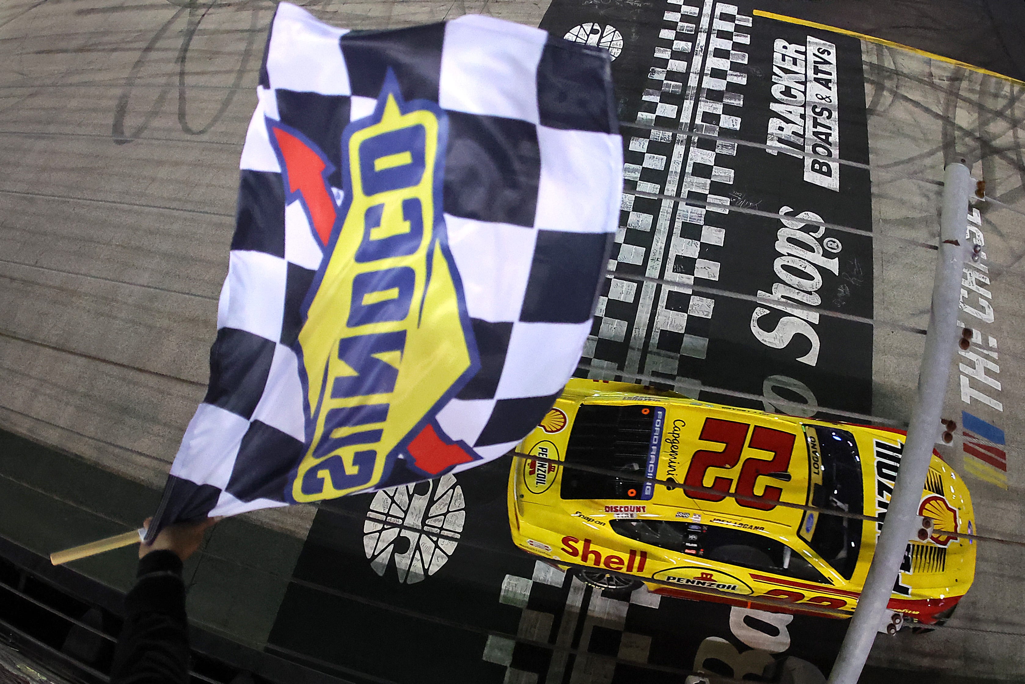 NASCAR at Bristol race results: Joey Logano gets win as Kyle Busch is ...