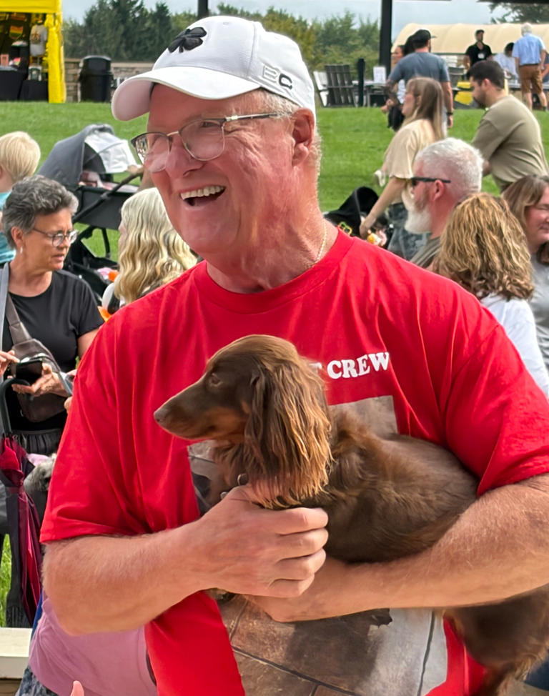 Run, dachshunds, run. Eleven participate in 2026 Oktoberfest race