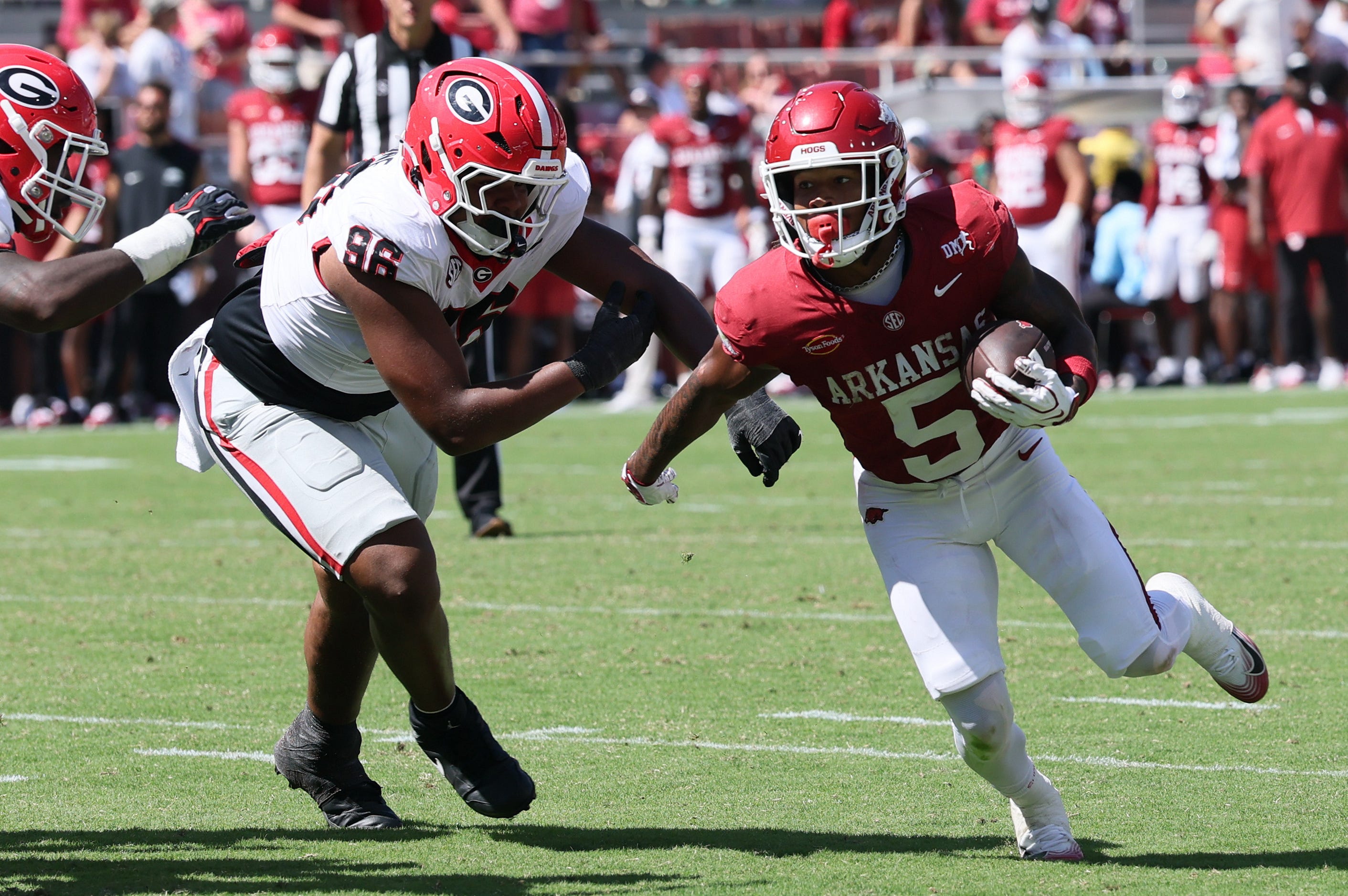 Where Arkansas football's offense ranks nationally in major stat categories