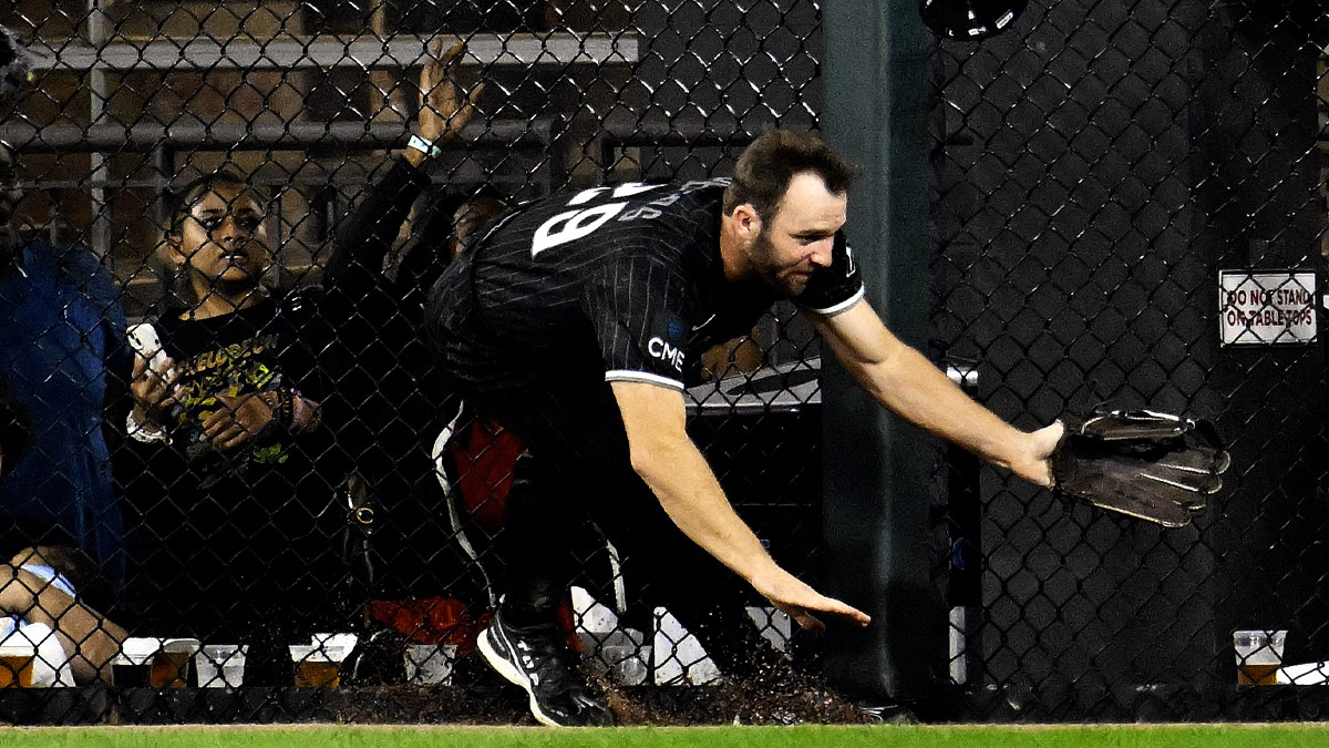 White Sox’s Tristan Peters gets update after injury scare vs. Tigers