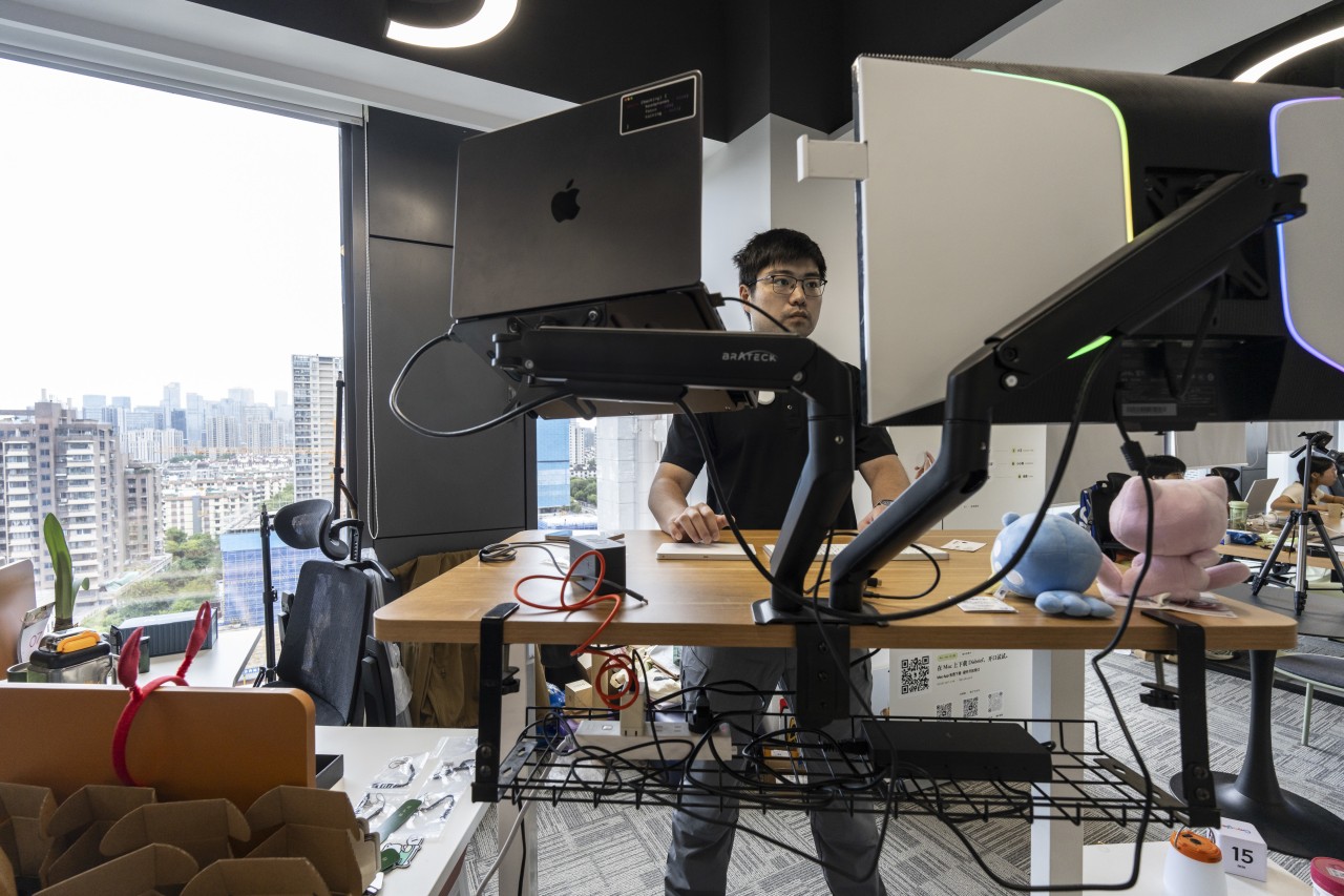 Burned out and unemployed, young people in China are launching AI startups
