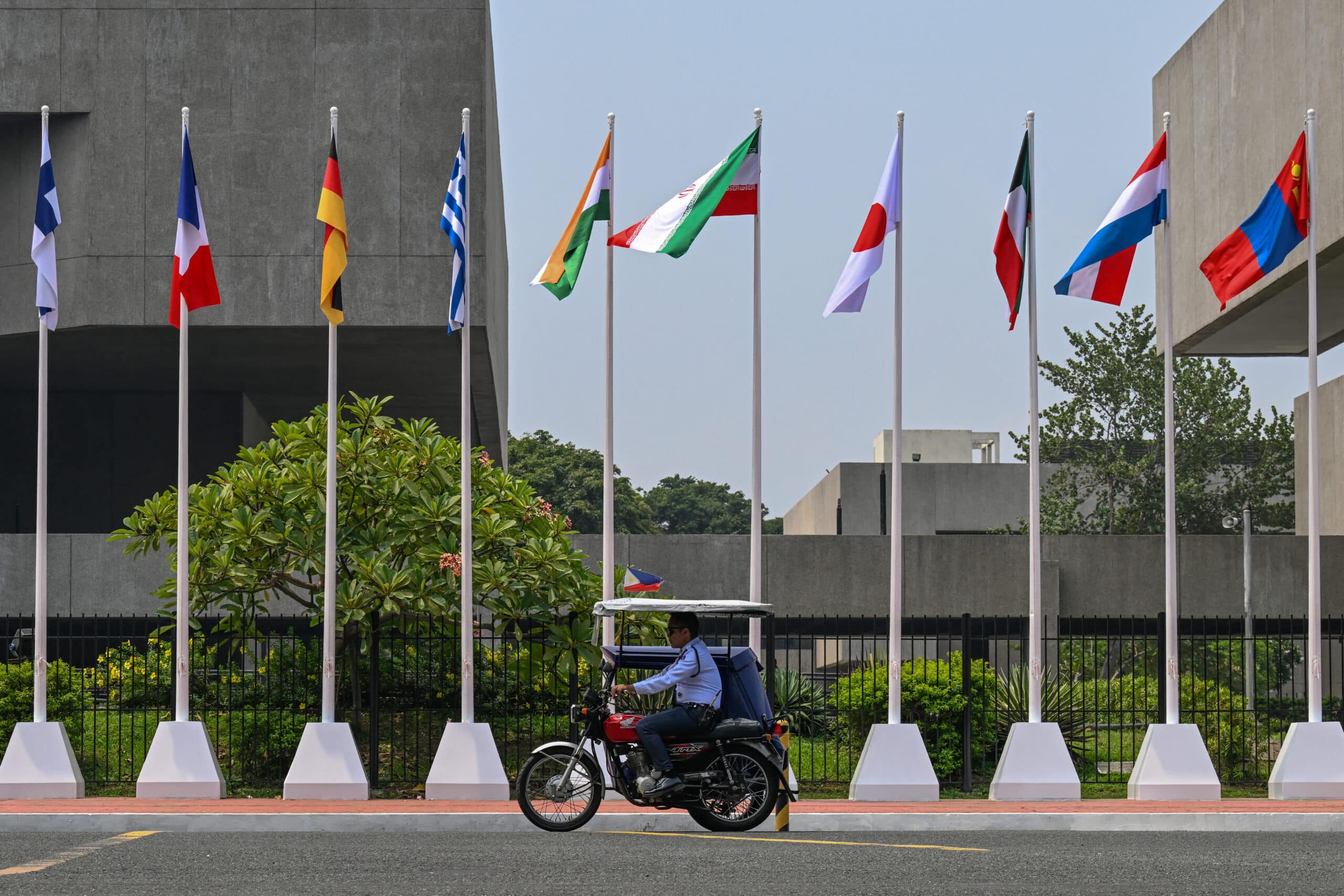 ASEAN takes steps to protect trade amid Middle East crisis