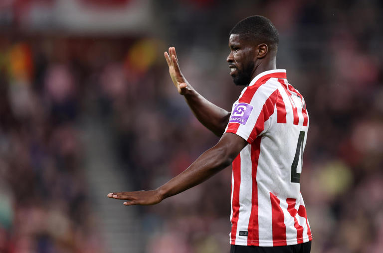Score predictions: Can Sunderland shock Manchester City at the Etihad?