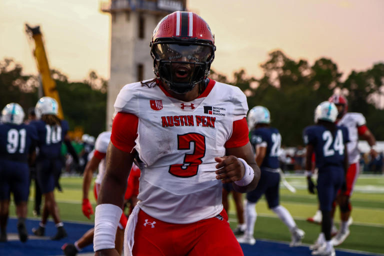 No. 9 Austin Peay football rides Chris Parson's 3 touchdowns to beat ...