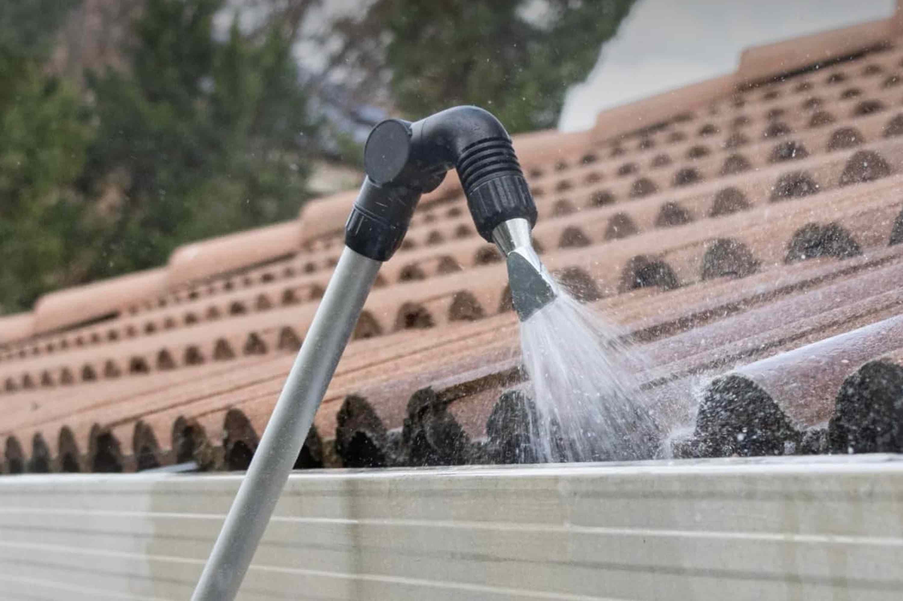 Skip the risky ladders with this gutter savior that shoppers say ...