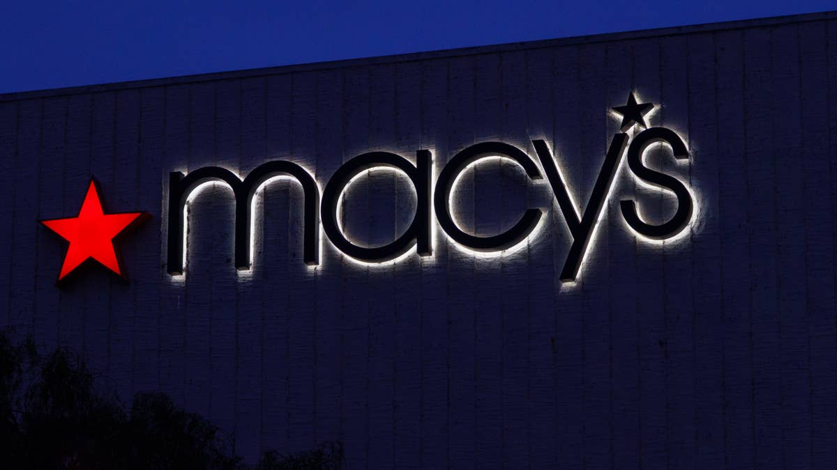 Macy's has a $1,000 diamond necklace on sale for 71% off