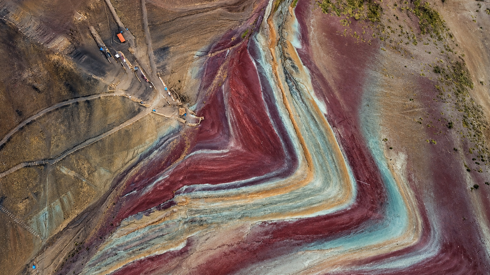 It looks painted, but these colors are natural