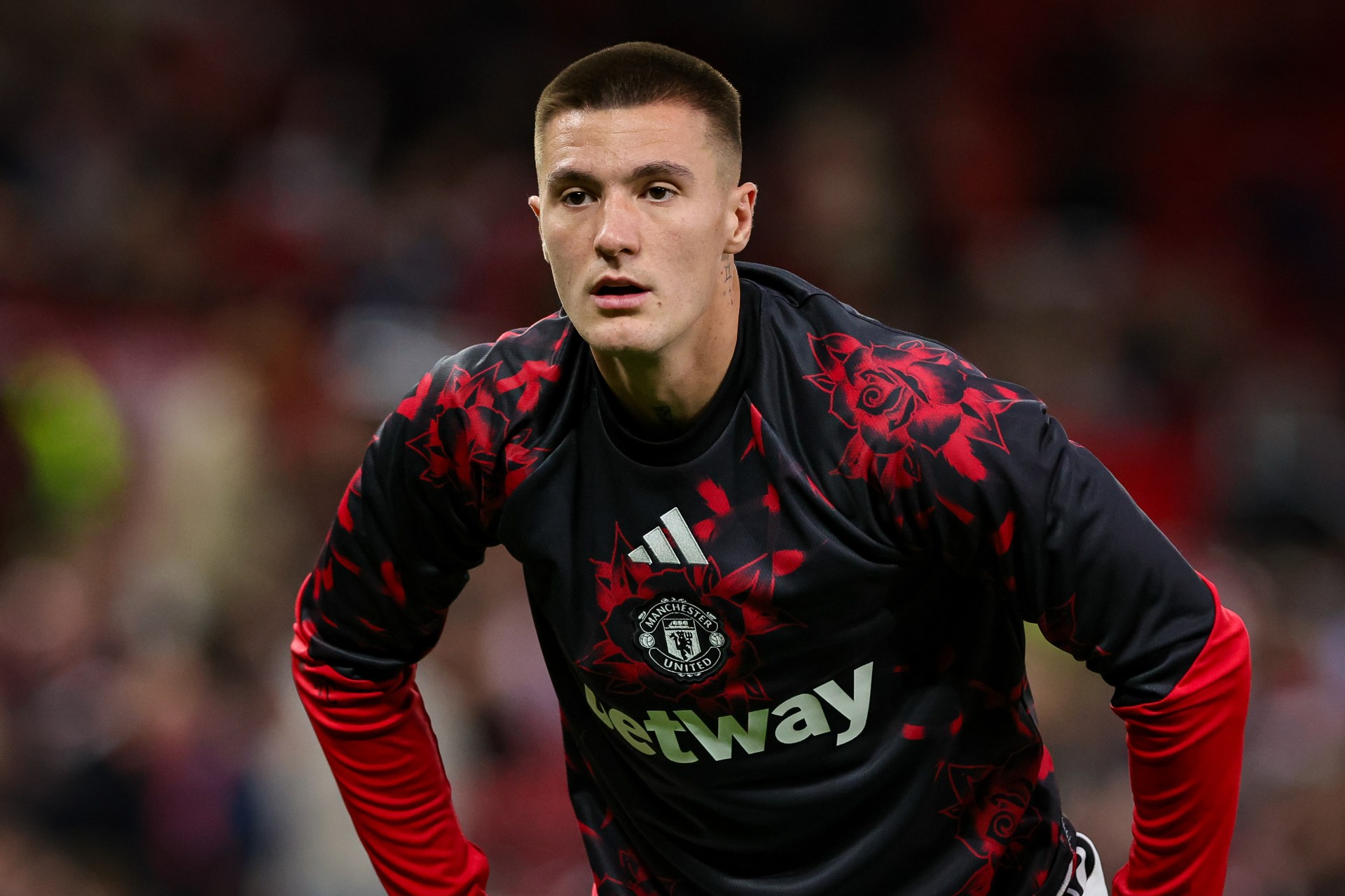 Michael Carrick issues concerning Benjamin Sesko injury update ahead of ...