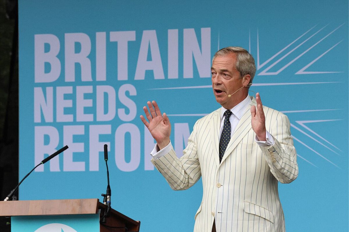 Farage praises Trump's border czar and wants to bring him to UK to help ...