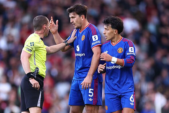 Premier League immediately release VAR transcript as Man Utd furious at ...