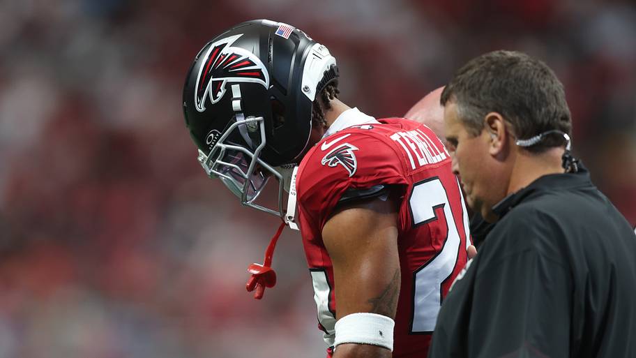 AJ Terrell suffers another injury as Falcons’ nightmare continues vs ...