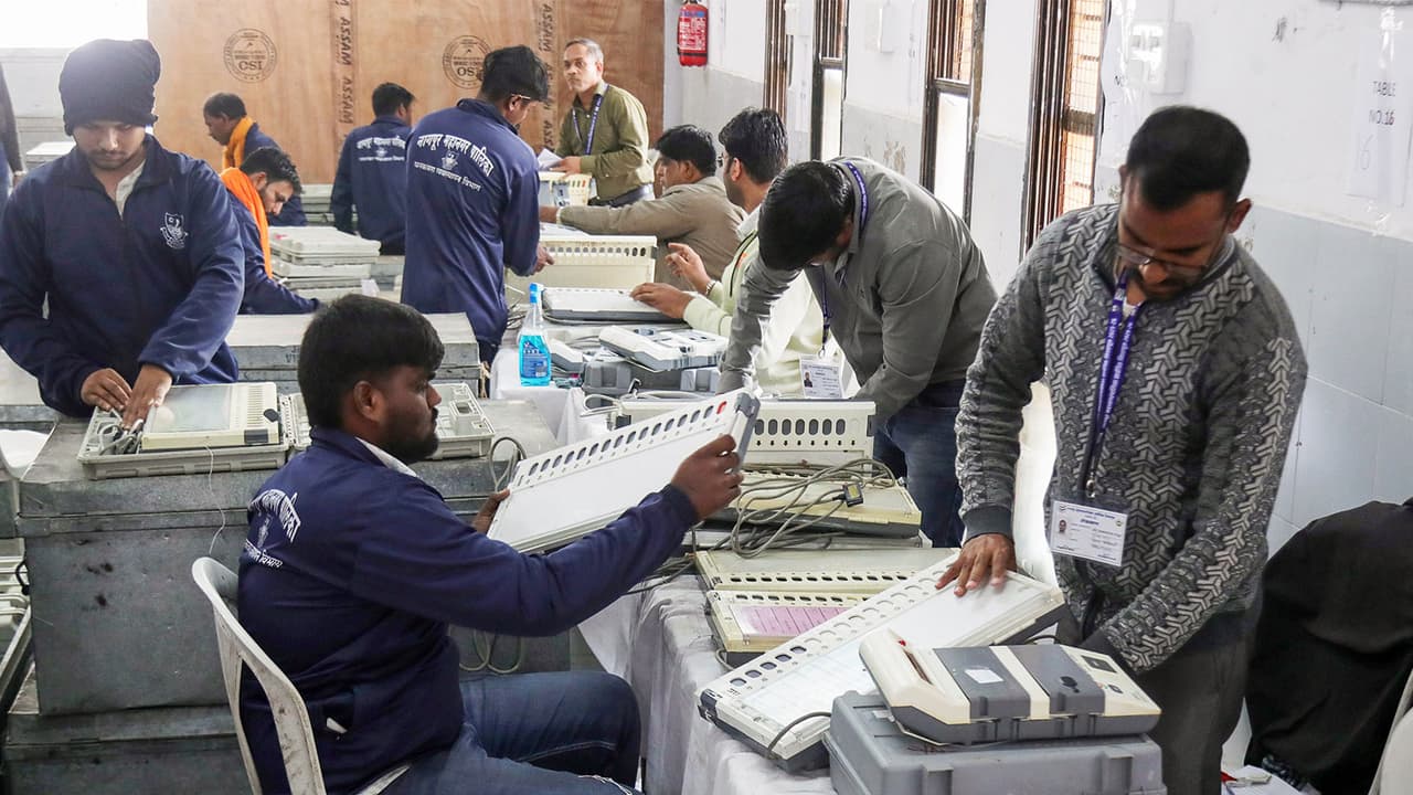 Kanpur DEO dismisses social media claim about 5,000 EVMs
