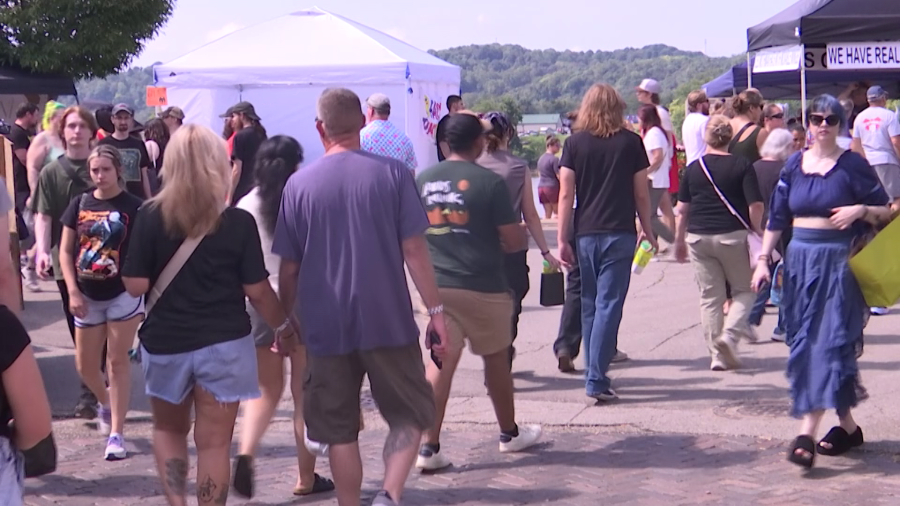 Cryptid, paranormal fans flock to Point Pleasant for Mothman Festival