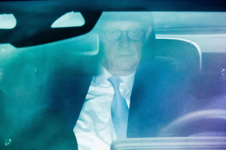 Merz will sich um kurz nach 18 Uhr zum Wahlausgang äußern +++ hohe ...
