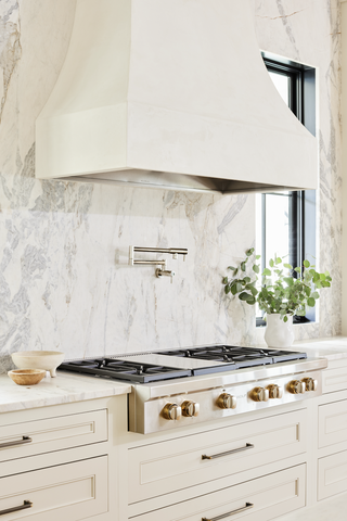 This designer wants you to rethink beige—here are 4 Benjamin Moore ...