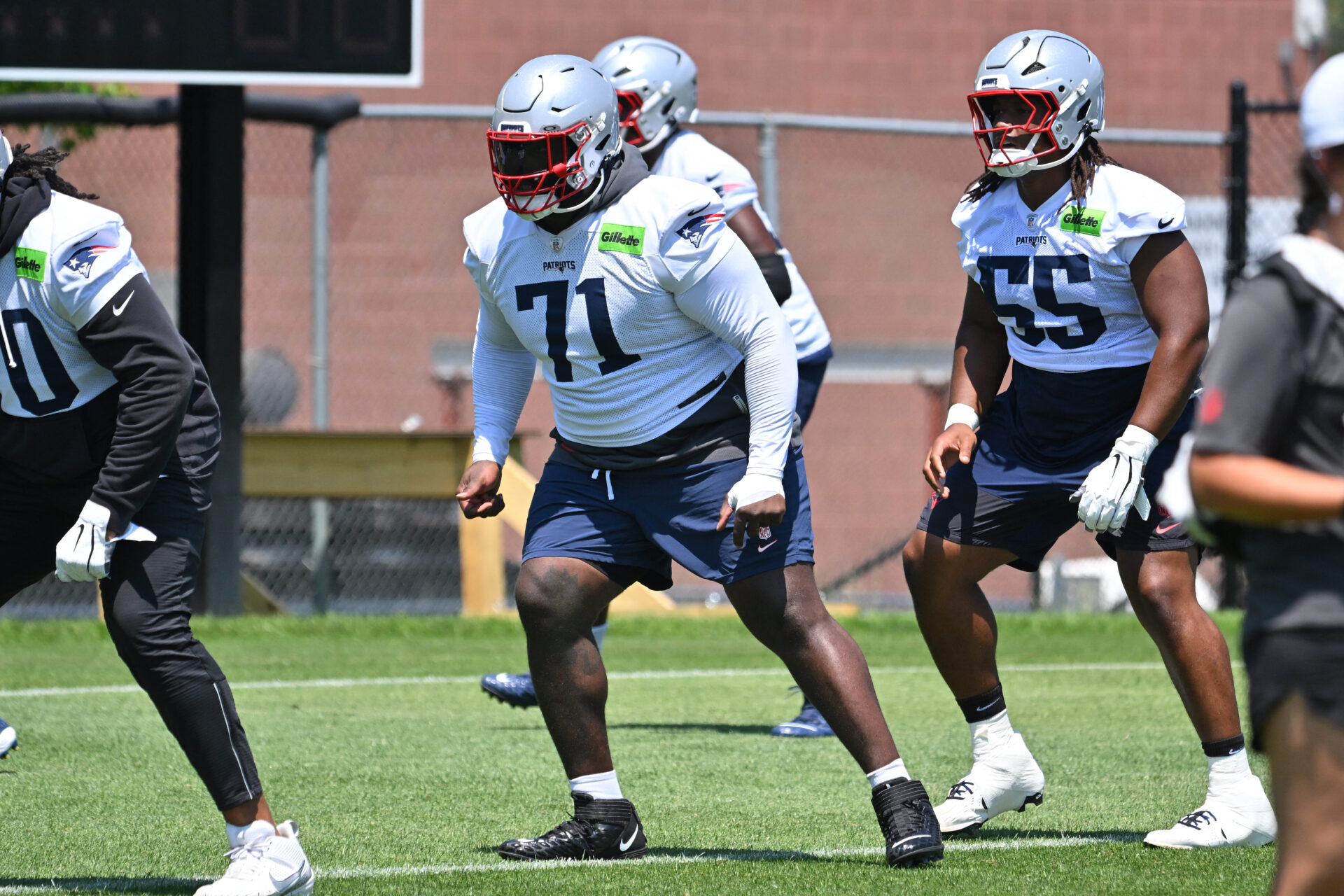 Mike Onwenu injury update: Latest news on Patriots offensive guard