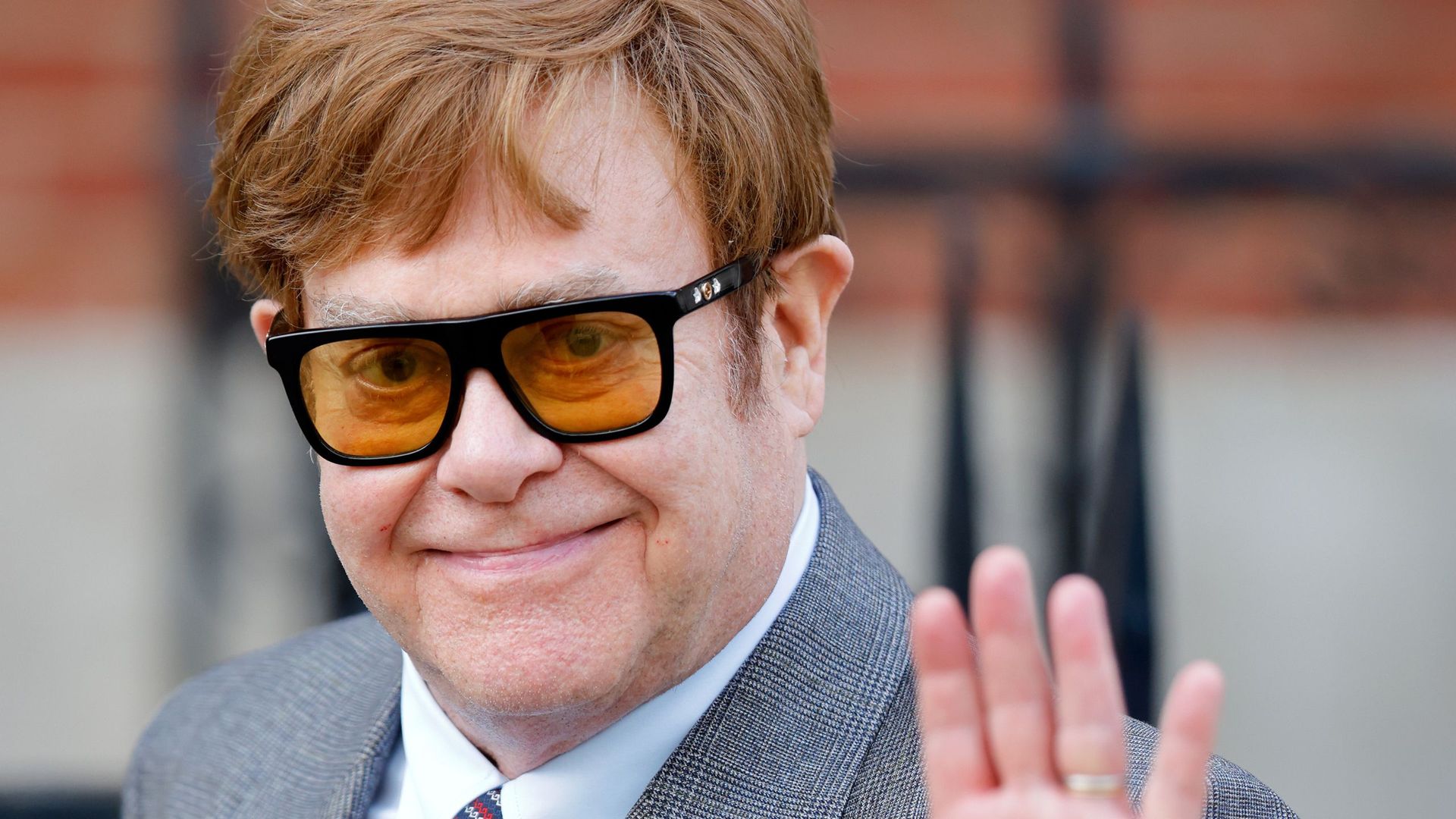 Elton John's '70s maximalist bedroom look is what the chicest people ...