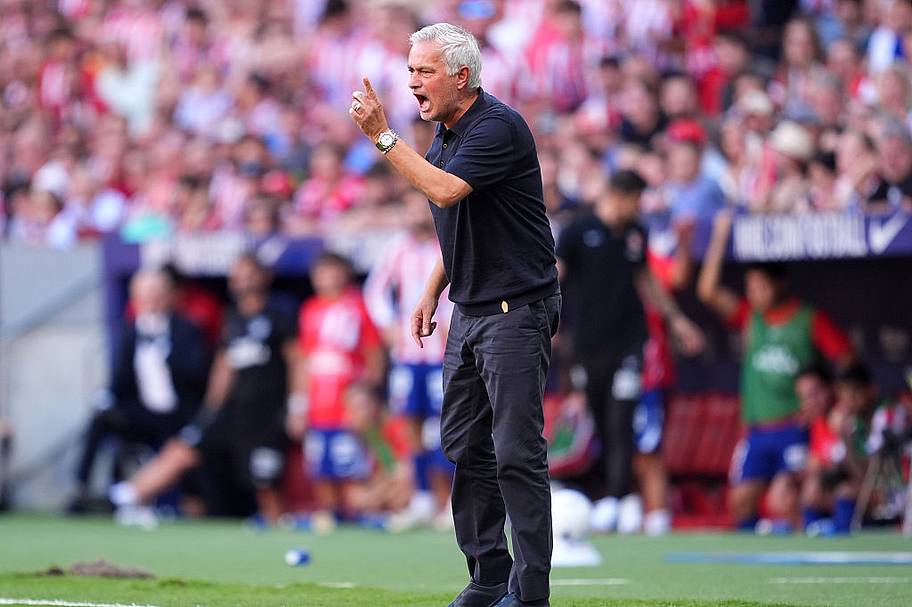 El regreso de José Mourinho no está saliendo según lo previsto. | Mateo Villalba Sánchez/Getty Images