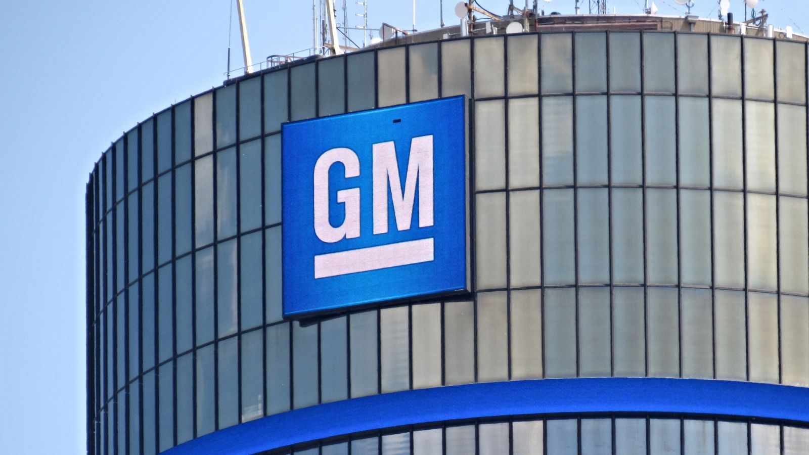 GM keeps cylinder deactivation in new Silverado and Sierra V8s despite ...