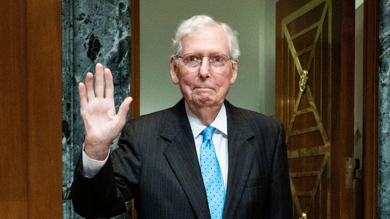Donald Trump and Mitch McConnell hand bruises renew health questions ...