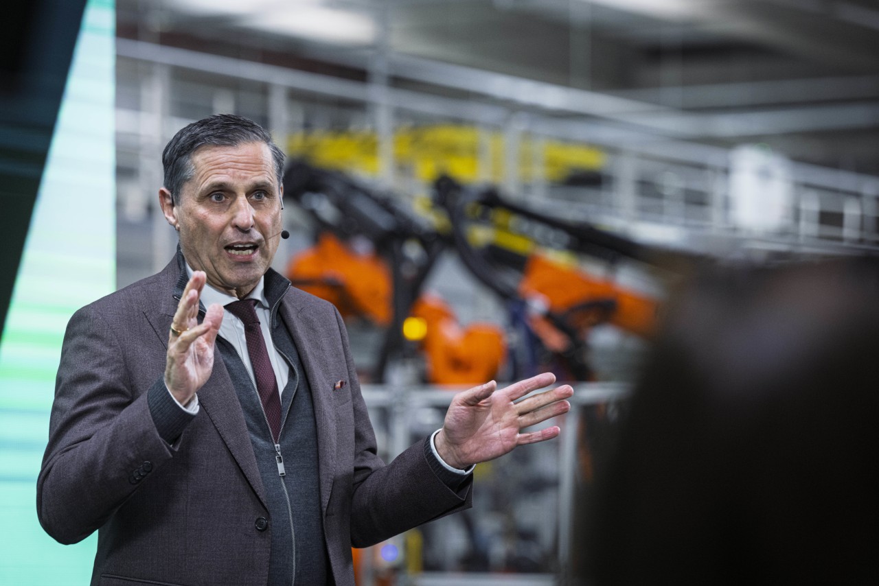 Volvo recruits a top VW executive to steer its turnaround