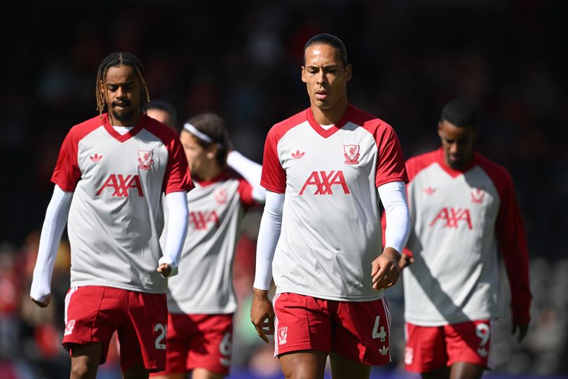 BOURNEMOUTH, ENGLAND - SEPTEMBER 20: Virgil van Dijk of Liverpool looks on during the warm up before the Premier League 2026/27 match between AFC Bournemouth and Liverpool FC at Vitality Stadium on September 20, 2026 in Bournemouth, England. (Photo by Mike Hewitt/Getty Images)